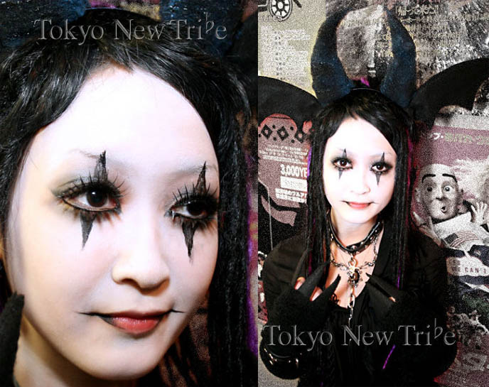 Cute Goth pierrot clown makeup, drag or dragon queen, anime cosplay fantasy sexy outfit, Tokyo Visual Gothic style tribe, Japanese goth club fashion, street fashion snaps in Tokyo, cute Japanese goth girl at nightclub